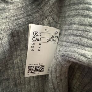 H&M Light Gray Knit Top